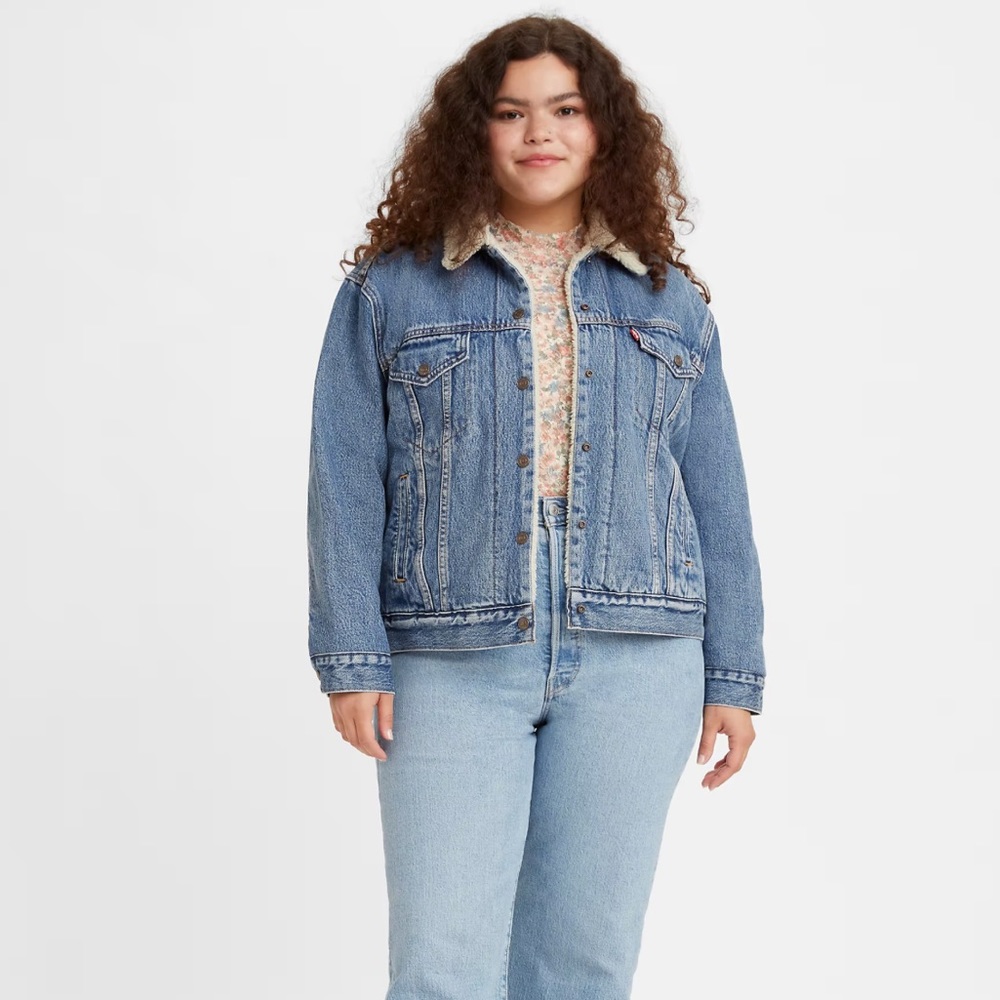 NWT Levi’s premium ex-boyfriend trucker jacket Sherpa lining size XS - Picture 2 of 3
